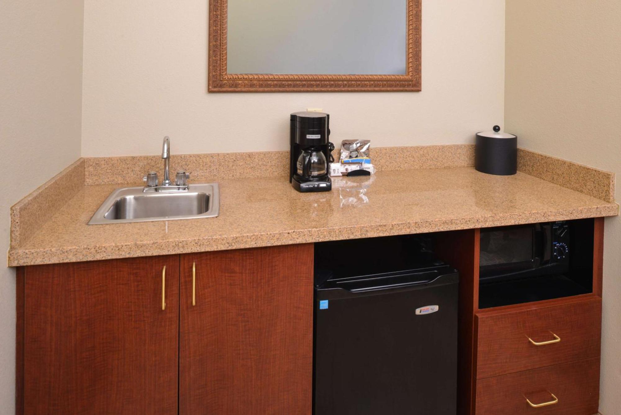 Hampton Inn By Hilton Litchfield Εξωτερικό φωτογραφία
