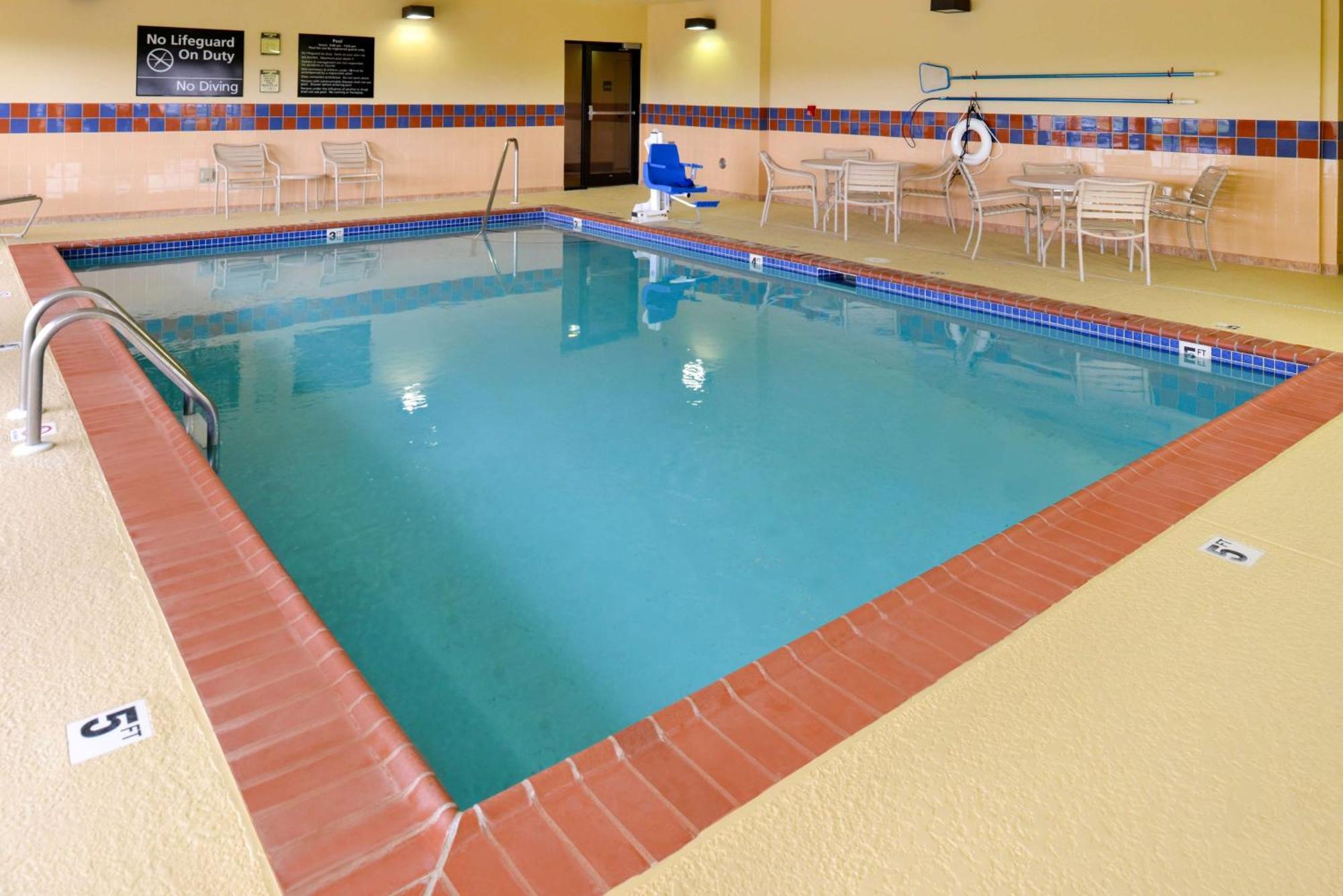 Hampton Inn By Hilton Litchfield Εξωτερικό φωτογραφία
