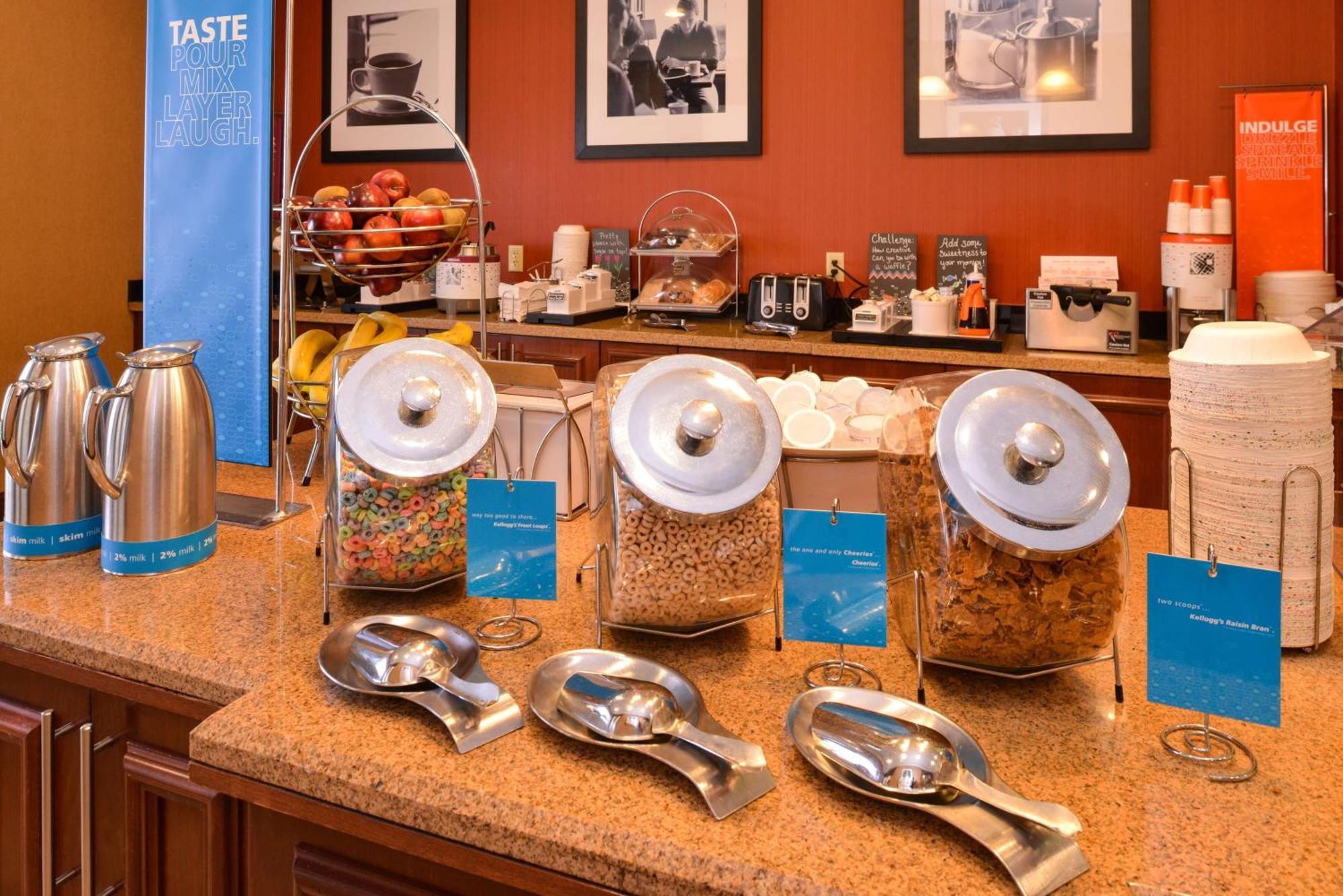 Hampton Inn By Hilton Litchfield Εξωτερικό φωτογραφία