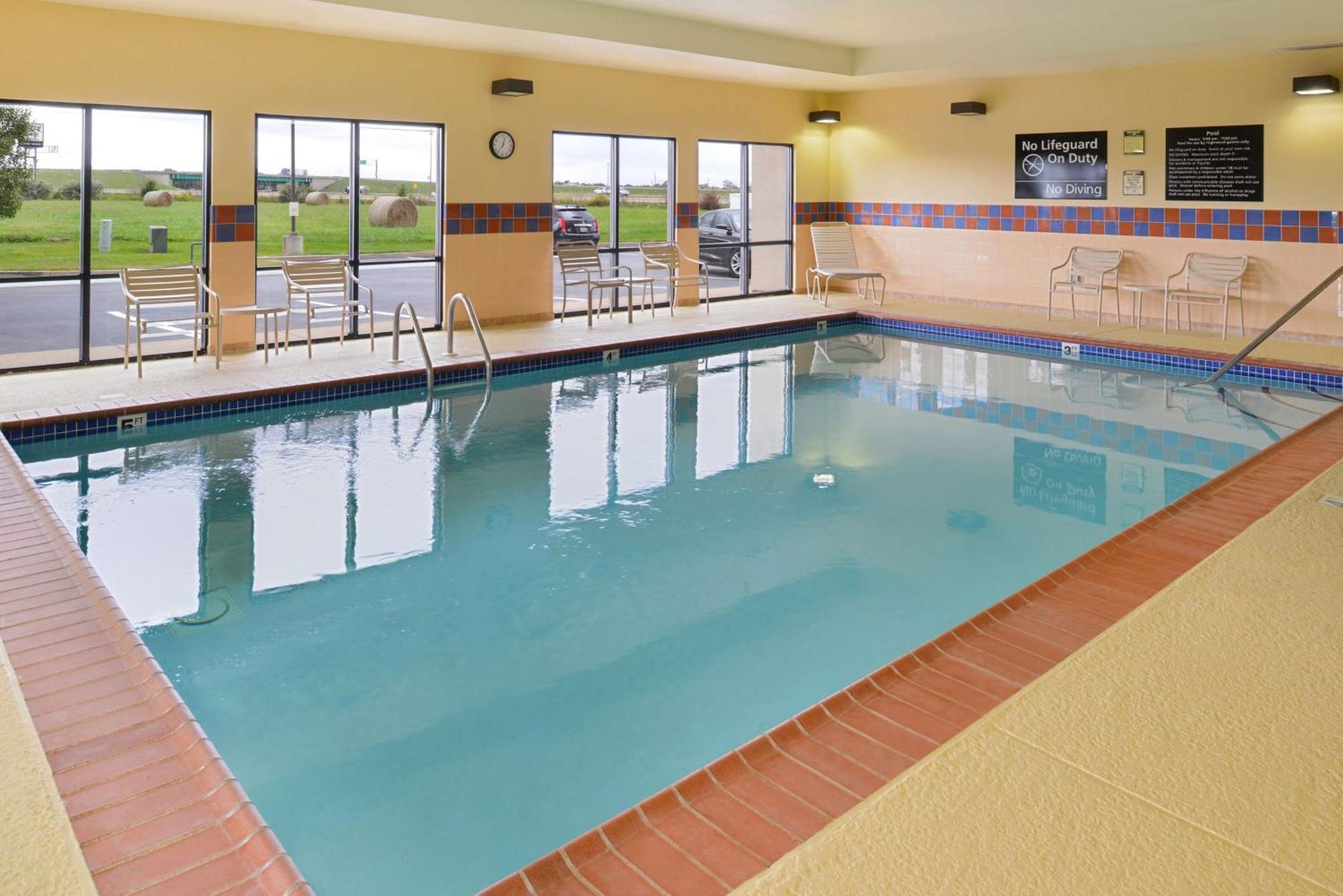 Hampton Inn By Hilton Litchfield Εξωτερικό φωτογραφία